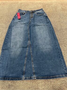 ON SALE!!! Women's High-Waist Blue Denim Maxi Jean Skirt - Size 6